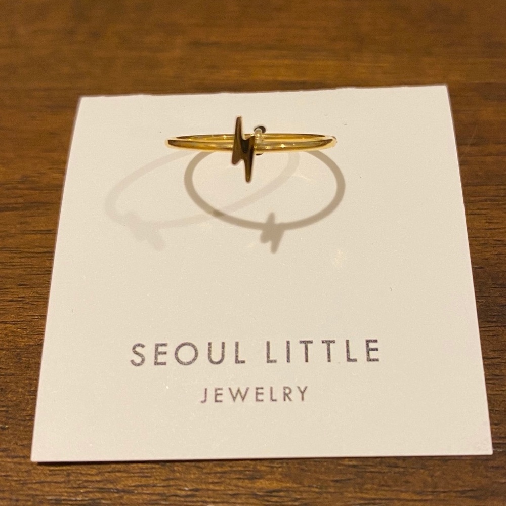 NWT Seoul Little lightning bolt ring - Picture 3 of 5